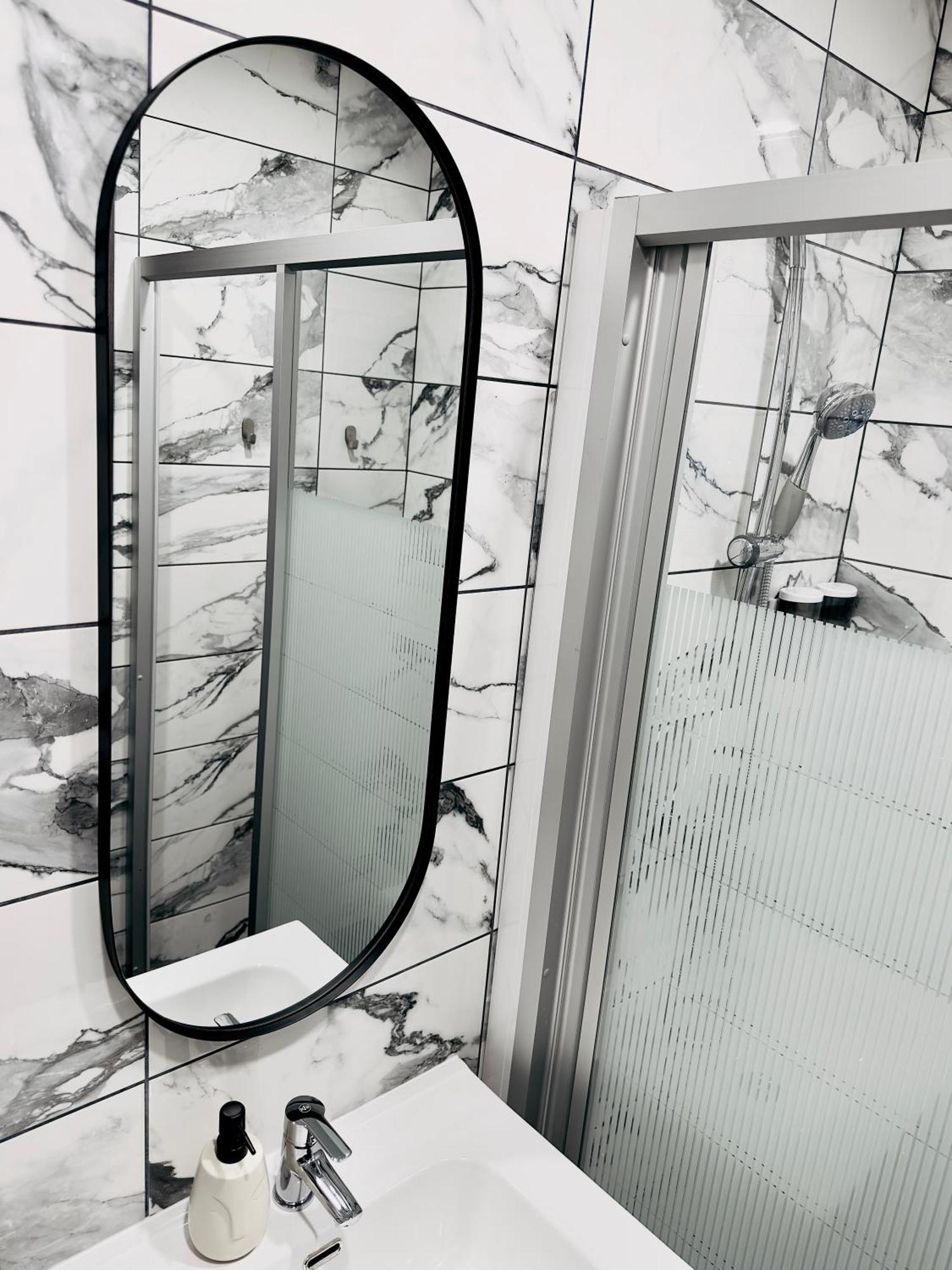 Broken Bed Hootel คอนัส ภายนอก รูปภาพ