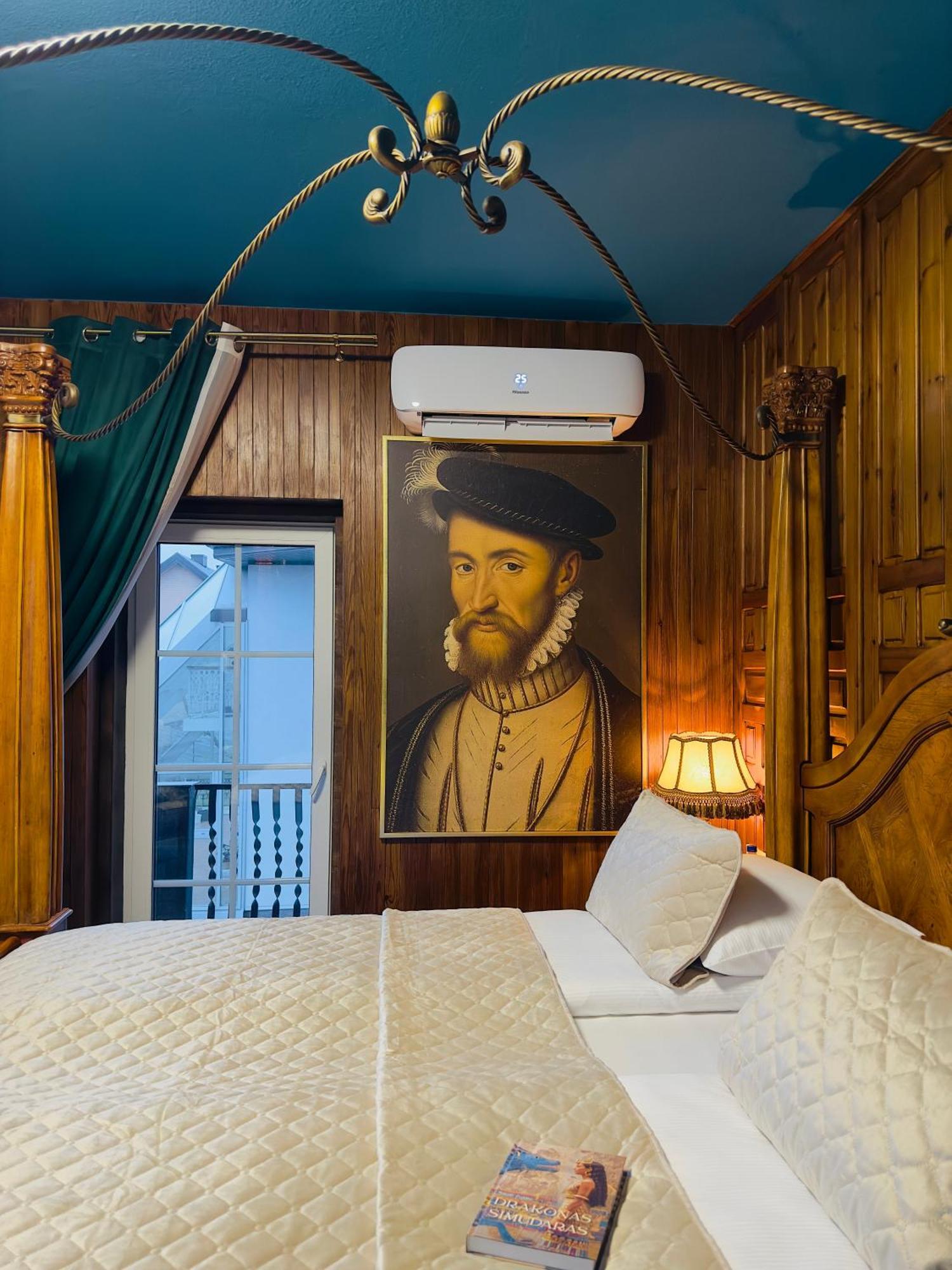 Broken Bed Hootel คอนัส ภายนอก รูปภาพ