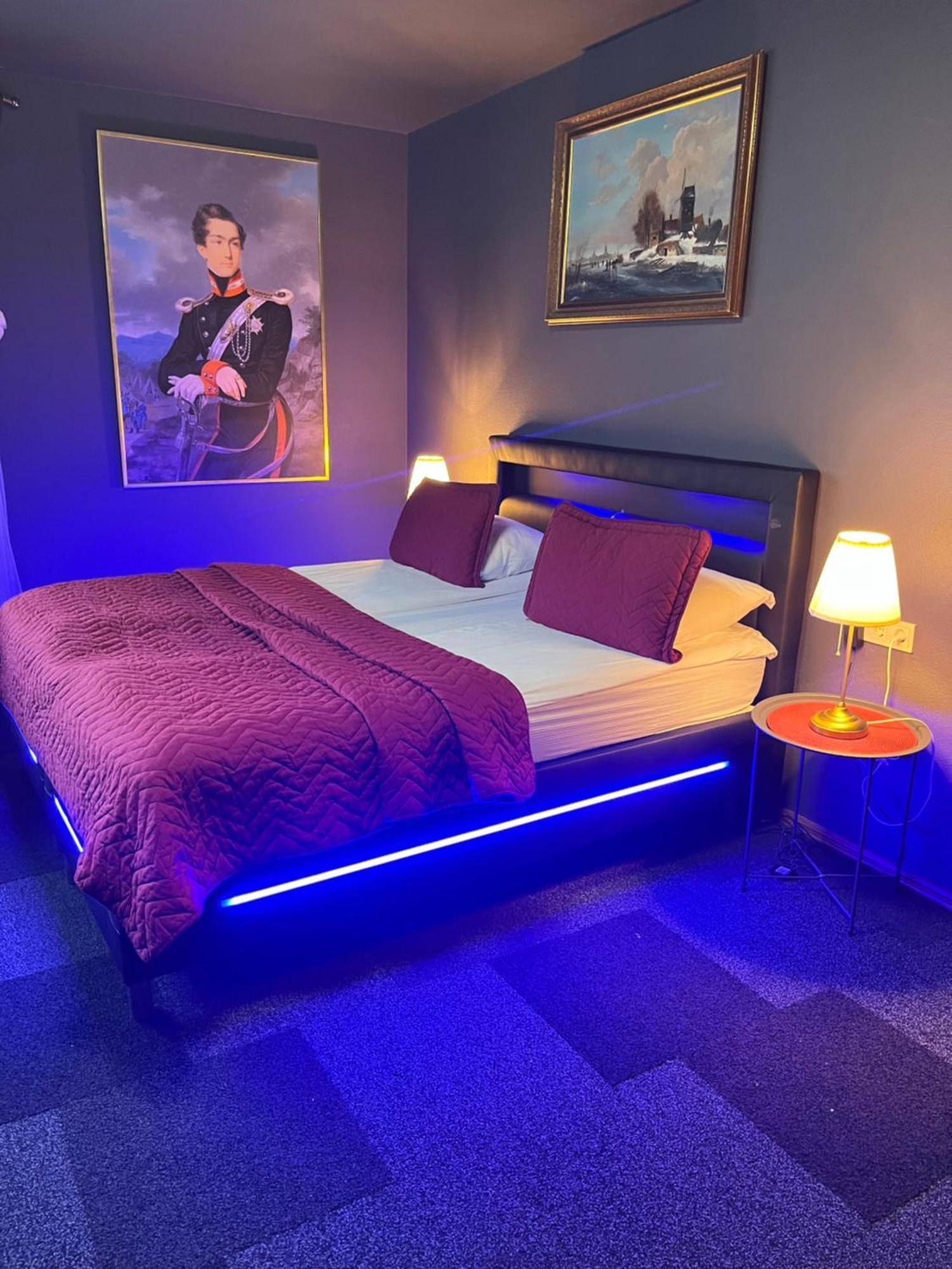 Broken Bed Hootel คอนัส ภายนอก รูปภาพ